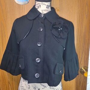 S/pBlack Button-Up Jacket with Flower Accent